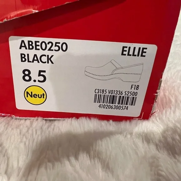 ABEO-Ellie-Neutral-Clogs-in-Black 8.5 - Picture 4 of 4